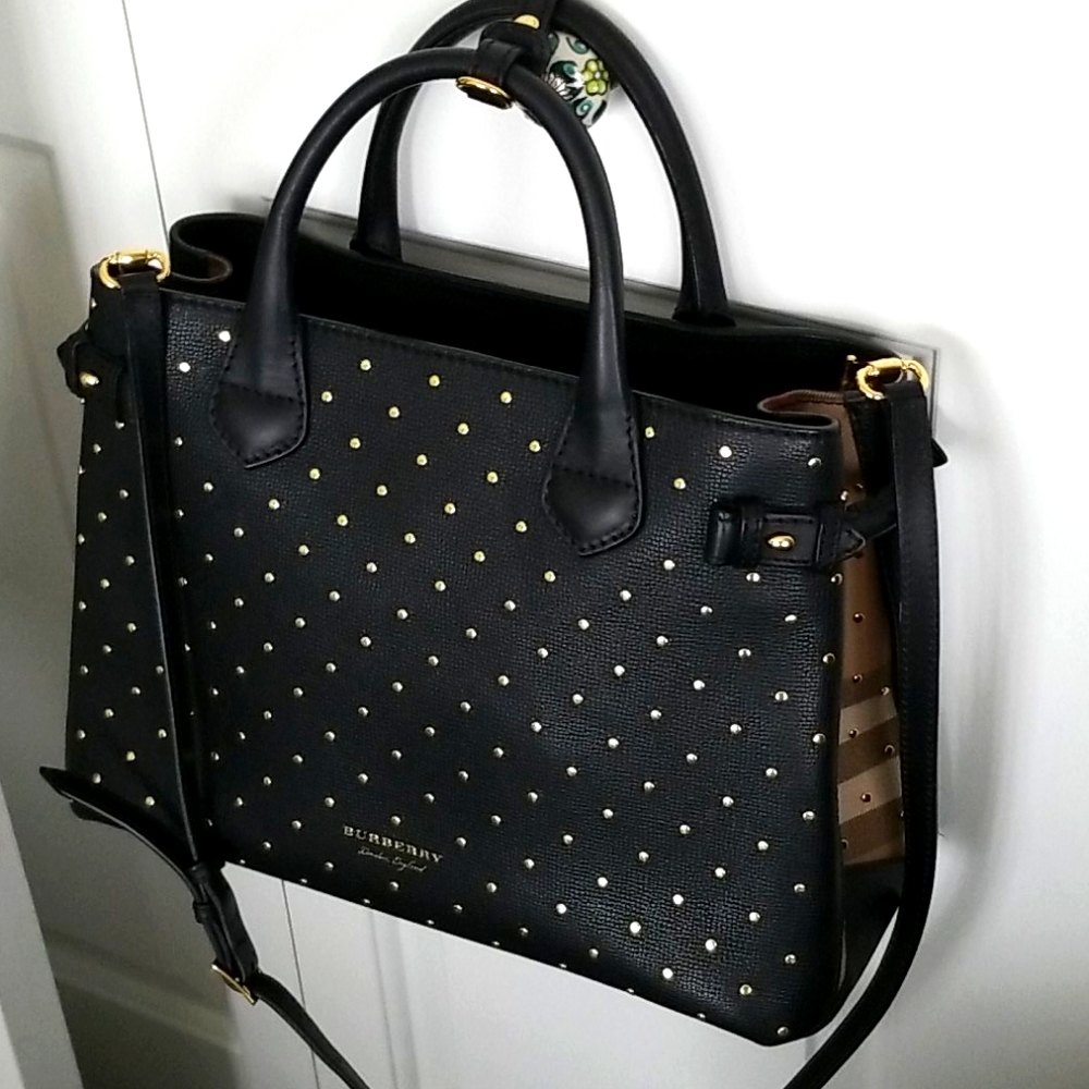 Burberry runway bag